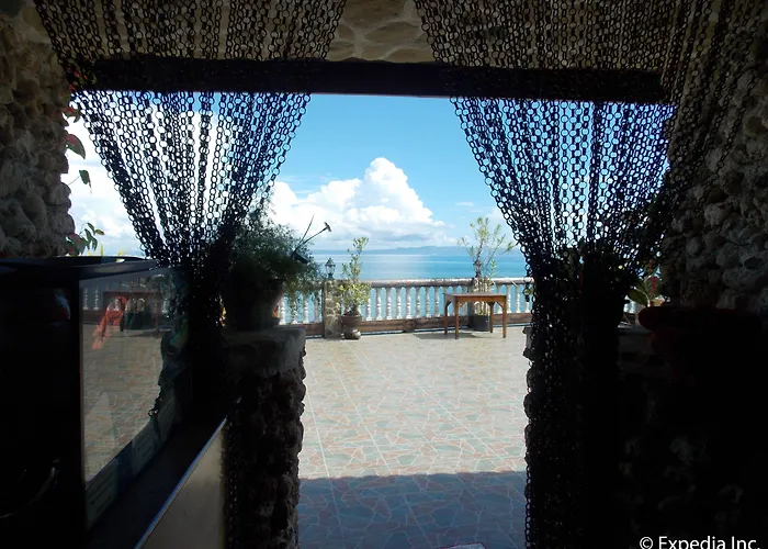 Baluarte De 2* Argao